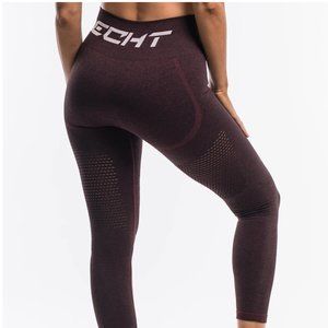 BRAND NEW Echt Arise Berry Leggings XS